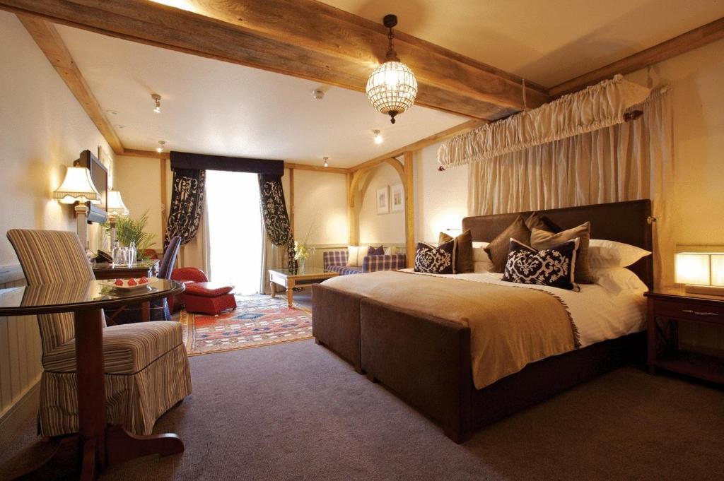 The Farmhouse Hotel And Restaurant Saint Saviour Zimmer foto