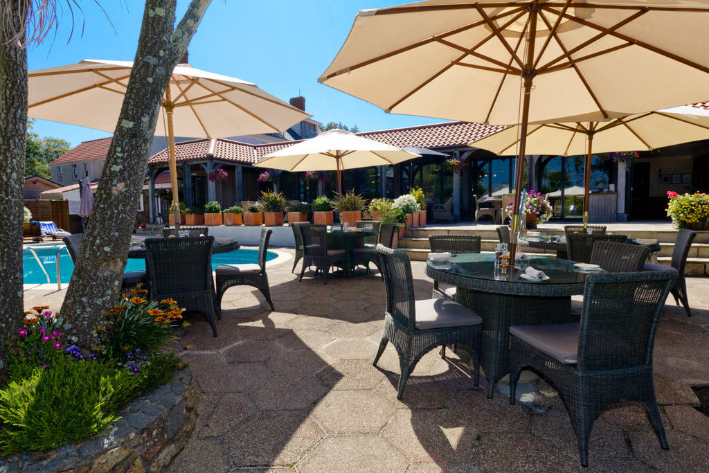 The Farmhouse Hotel And Restaurant Saint Saviour Einrichtungen foto