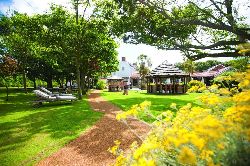 The Farmhouse Hotel And Restaurant Saint Saviour Einrichtungen foto