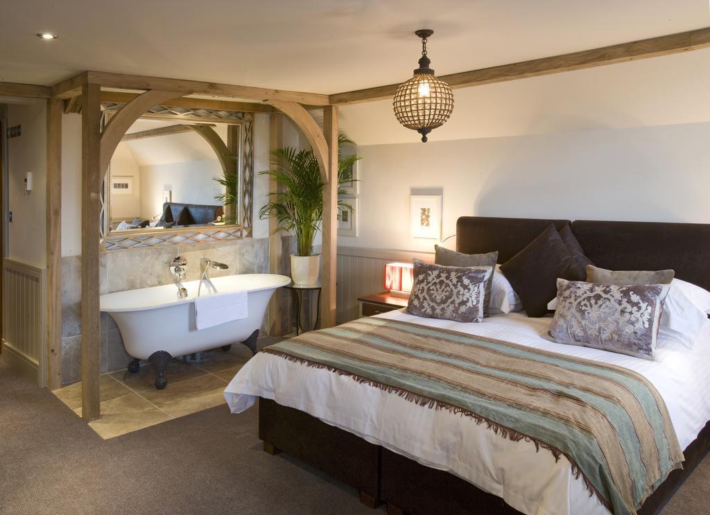 The Farmhouse Hotel And Restaurant Saint Saviour Zimmer foto